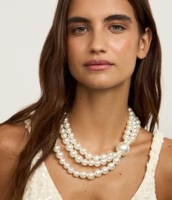 Maxi Colar em Perolas Artificiais com 03 Voltas