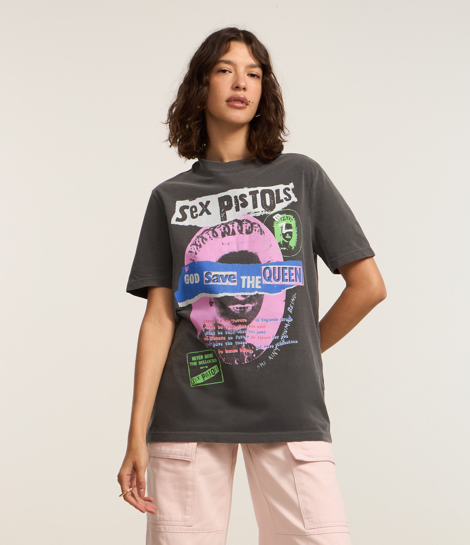 Camiseta Alongada em Algodão com Estampa Sex Pistols Cinza 1