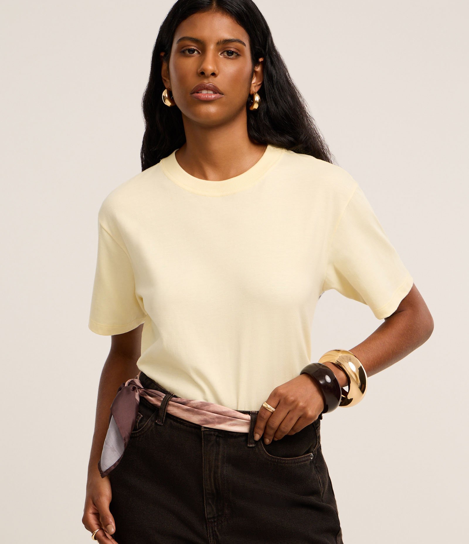 Camiseta em Algodão com Gola Redonda Amarelo Claro 1