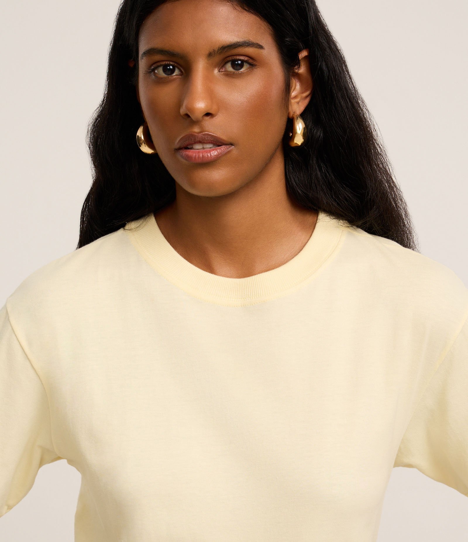 Camiseta em Algodão com Gola Redonda Amarelo Claro 3