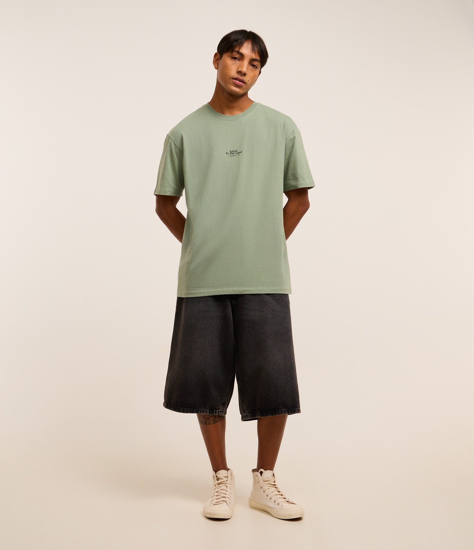 Camiseta Relaxed em Algodão com Estampa de Árvores e Lettering Verde 2