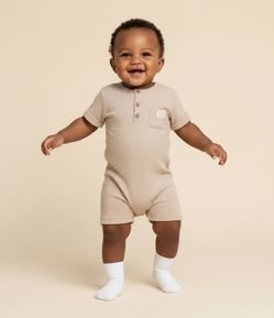 Macaquinho Infantil Canelado com Bolsinho - Tam 0 a 24 meses