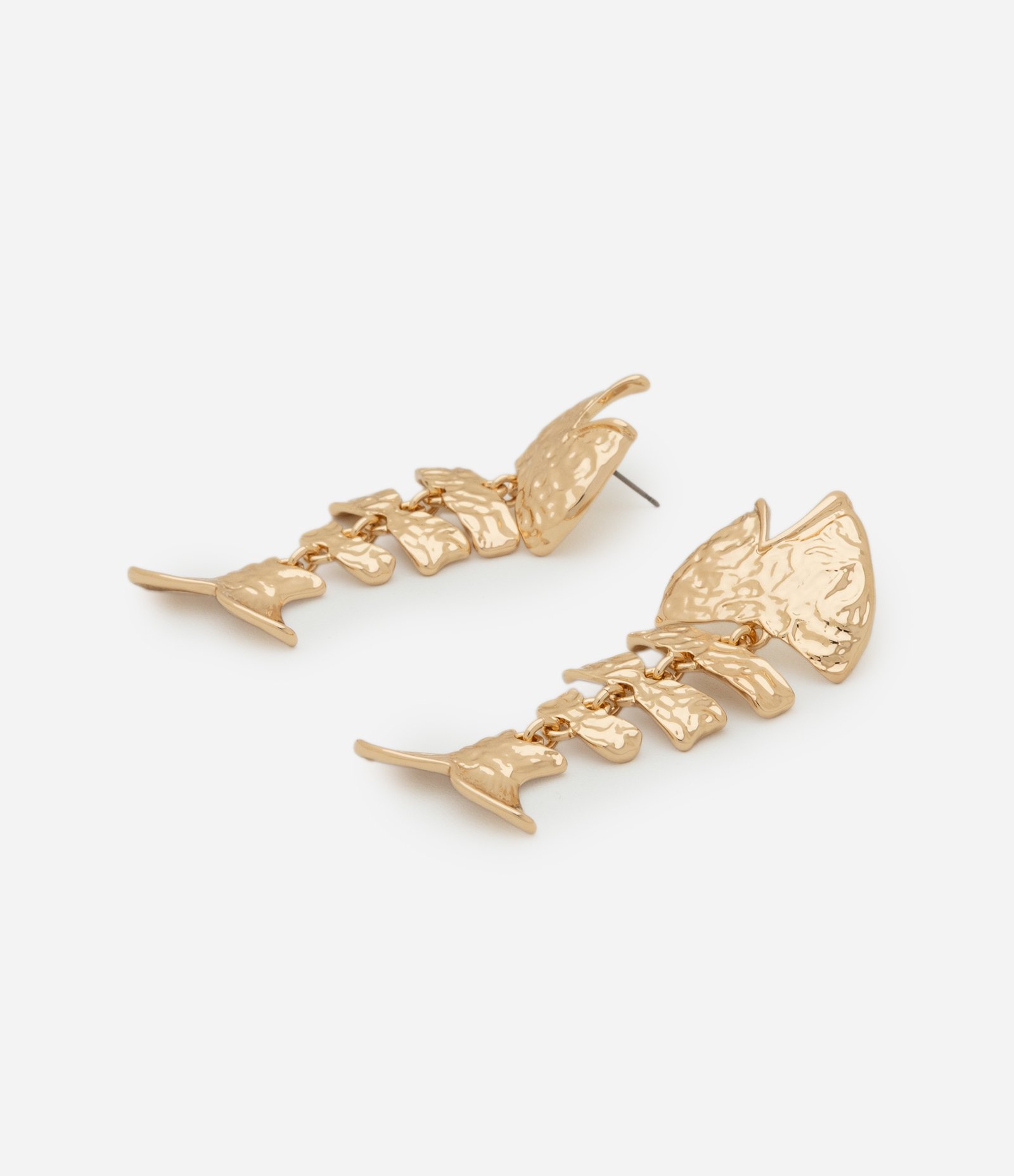Maxi Brinco de Peixe Articulado com Efeito Martelado Dourado 3
