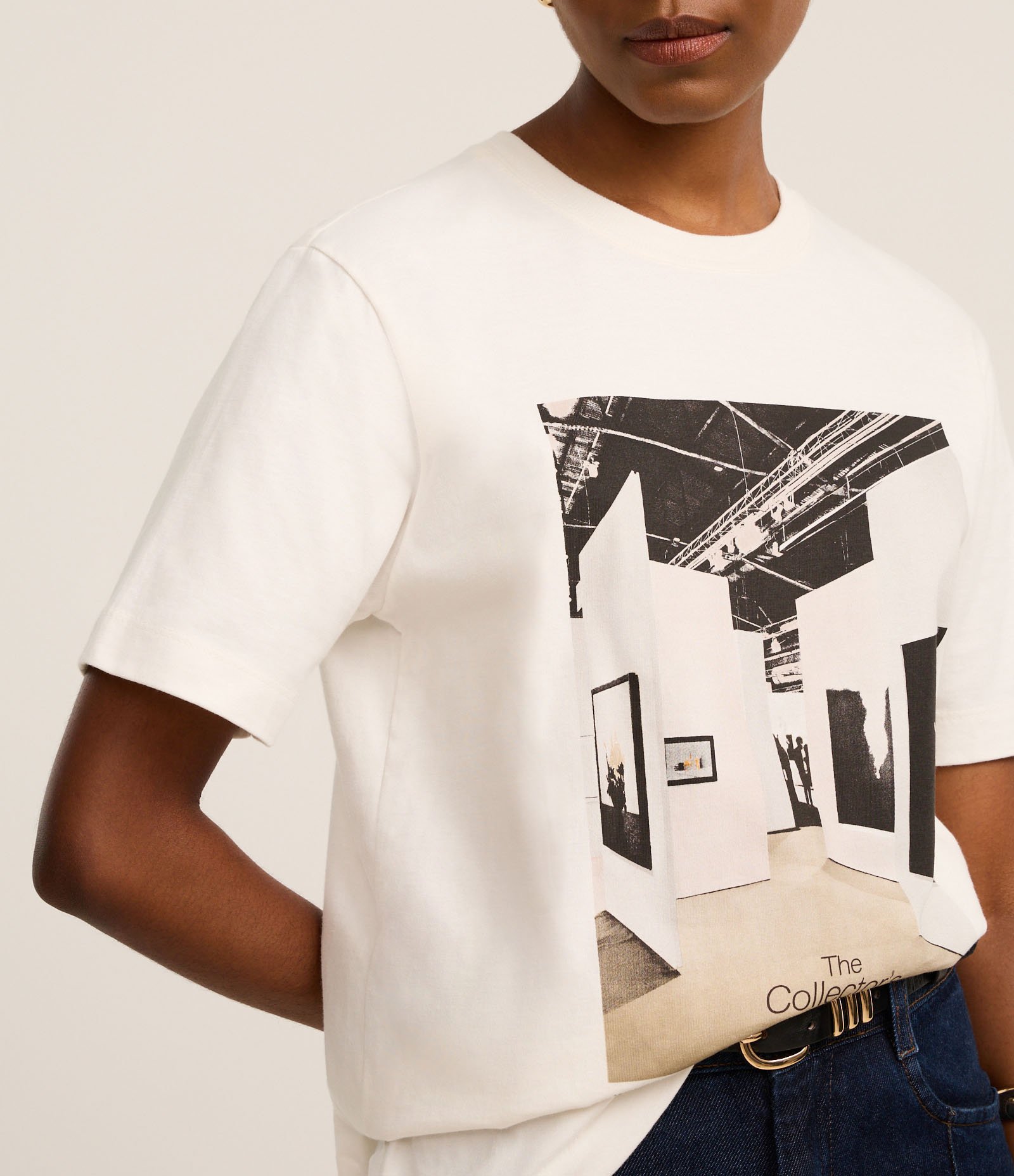 Camiseta em Algodão com Estampa Galeria de Arte Branco 3