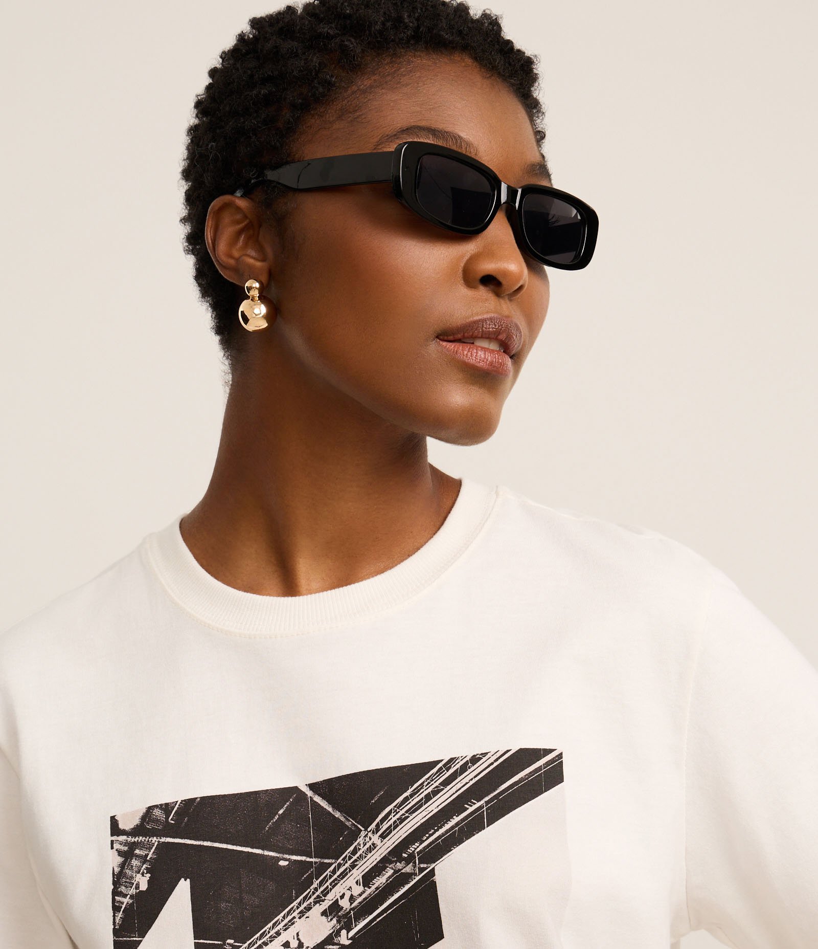 Camiseta em Algodão com Estampa Galeria de Arte Branco 4