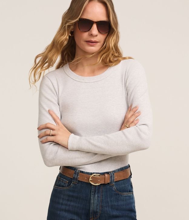 Blusa Básica com Gola Redonda