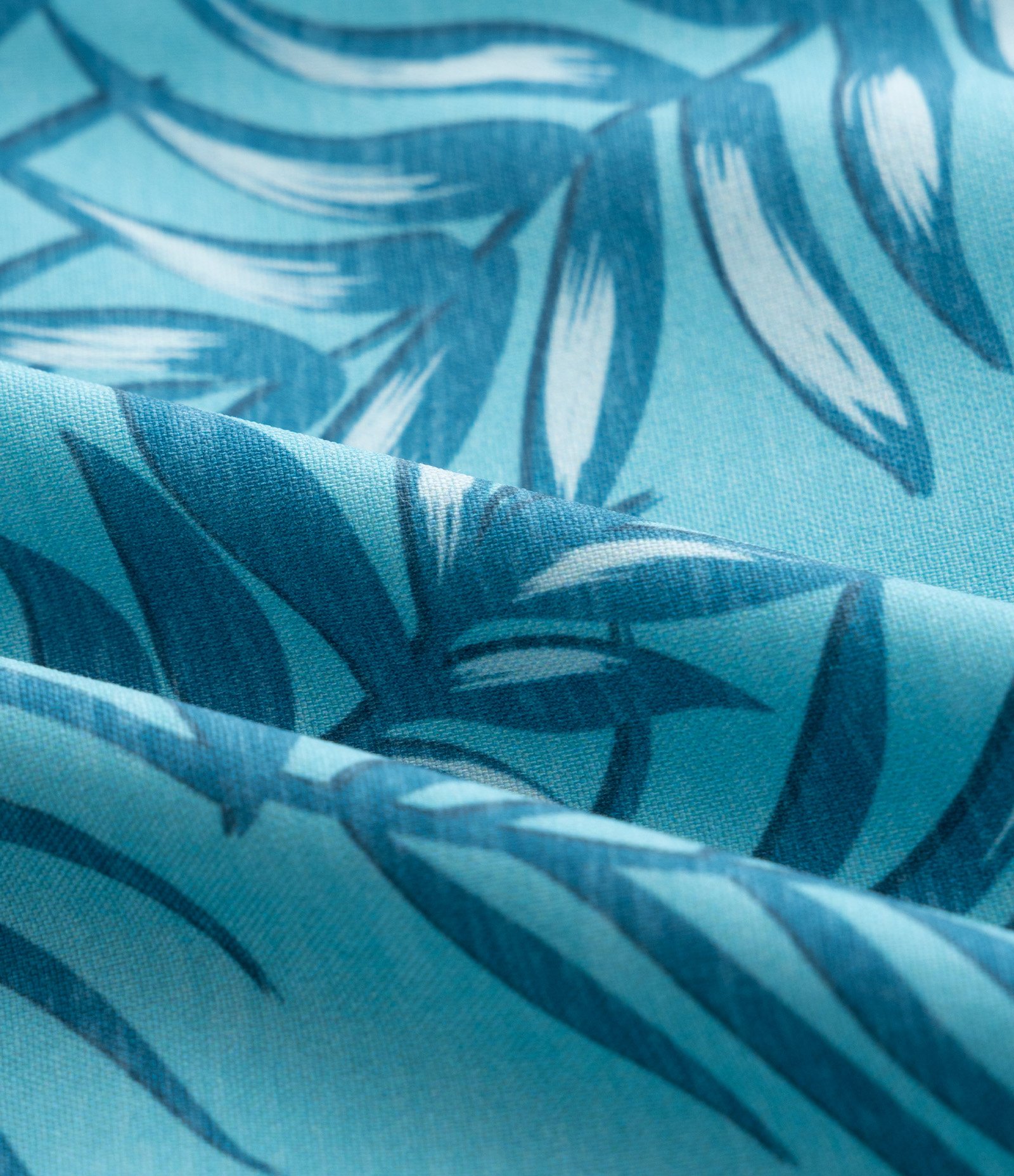 Bermuda Infantil com Estampa Folhagens - Tam 5 a 14 Anos Azul 3