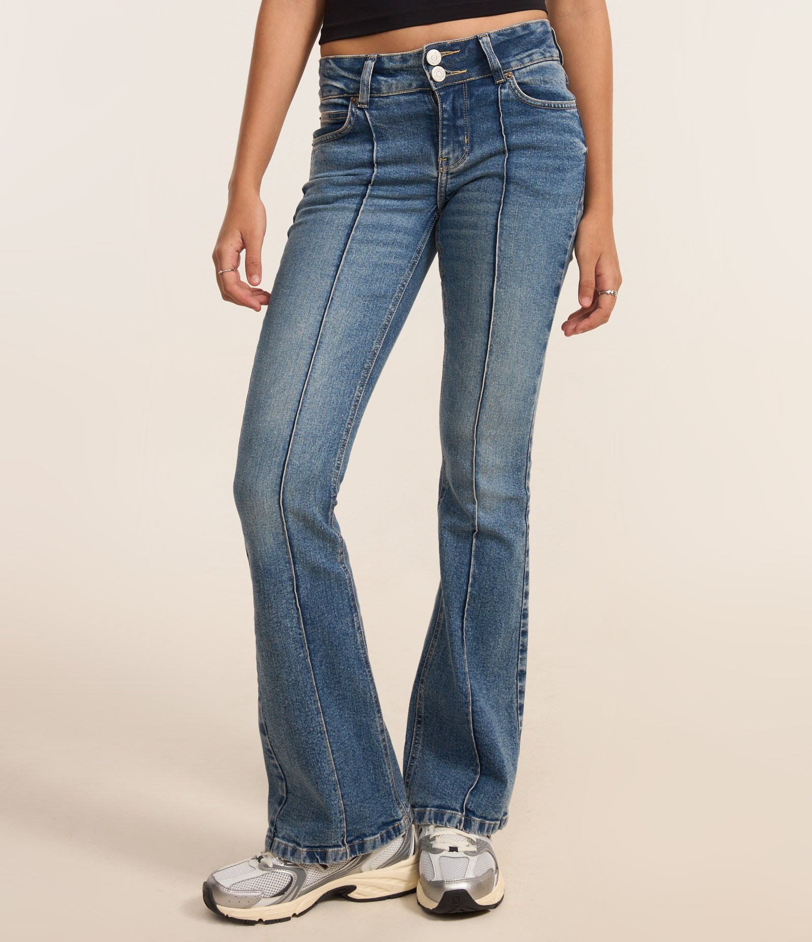 Calça Bootcut em Jeans com Nervuras Médio 3