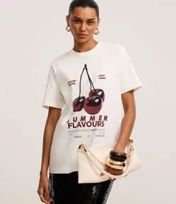 Camiseta Regular com Estampa de Cereja