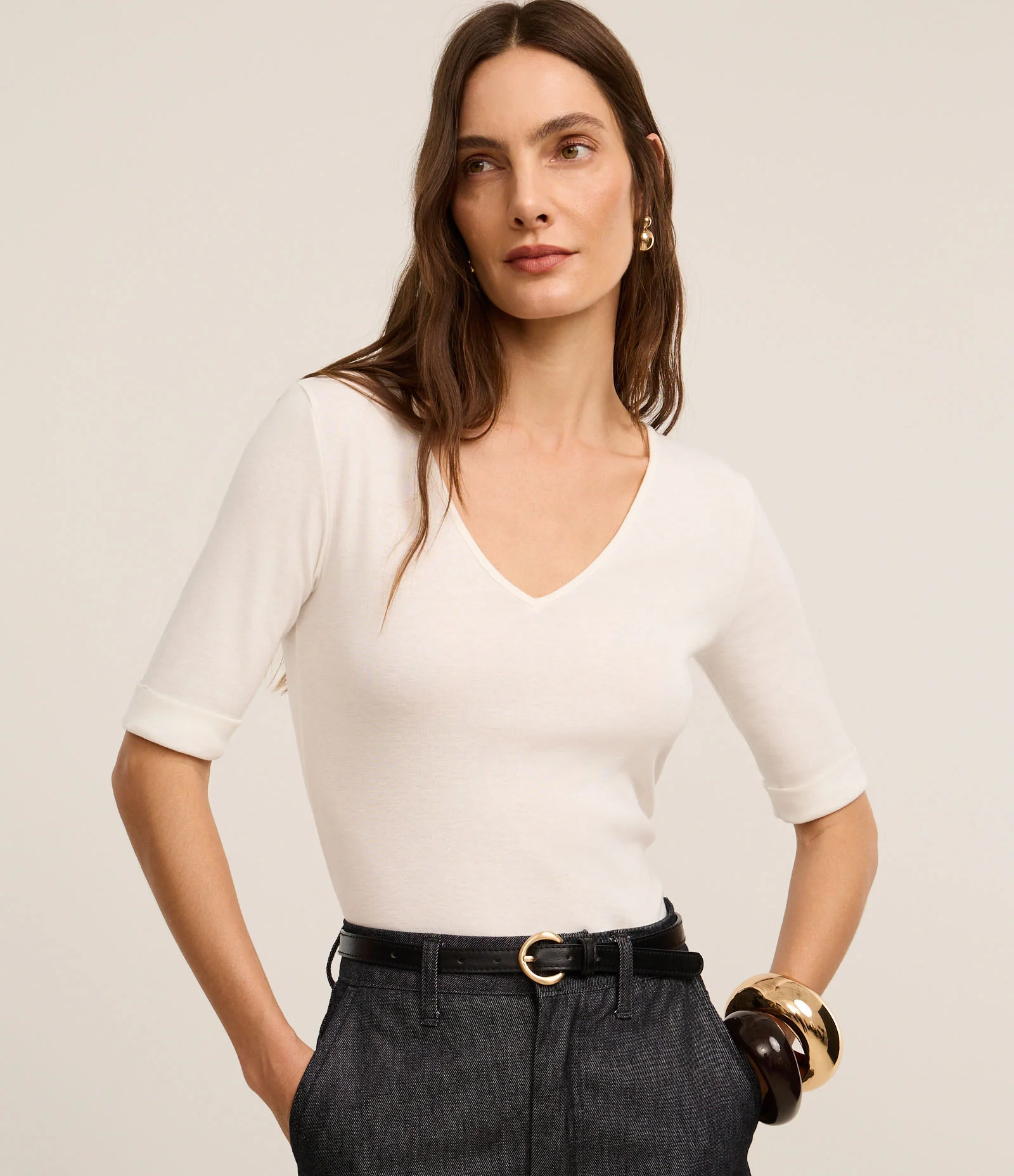 Blusa em Ribana com Decote V e Manga Dobrada Branco 1