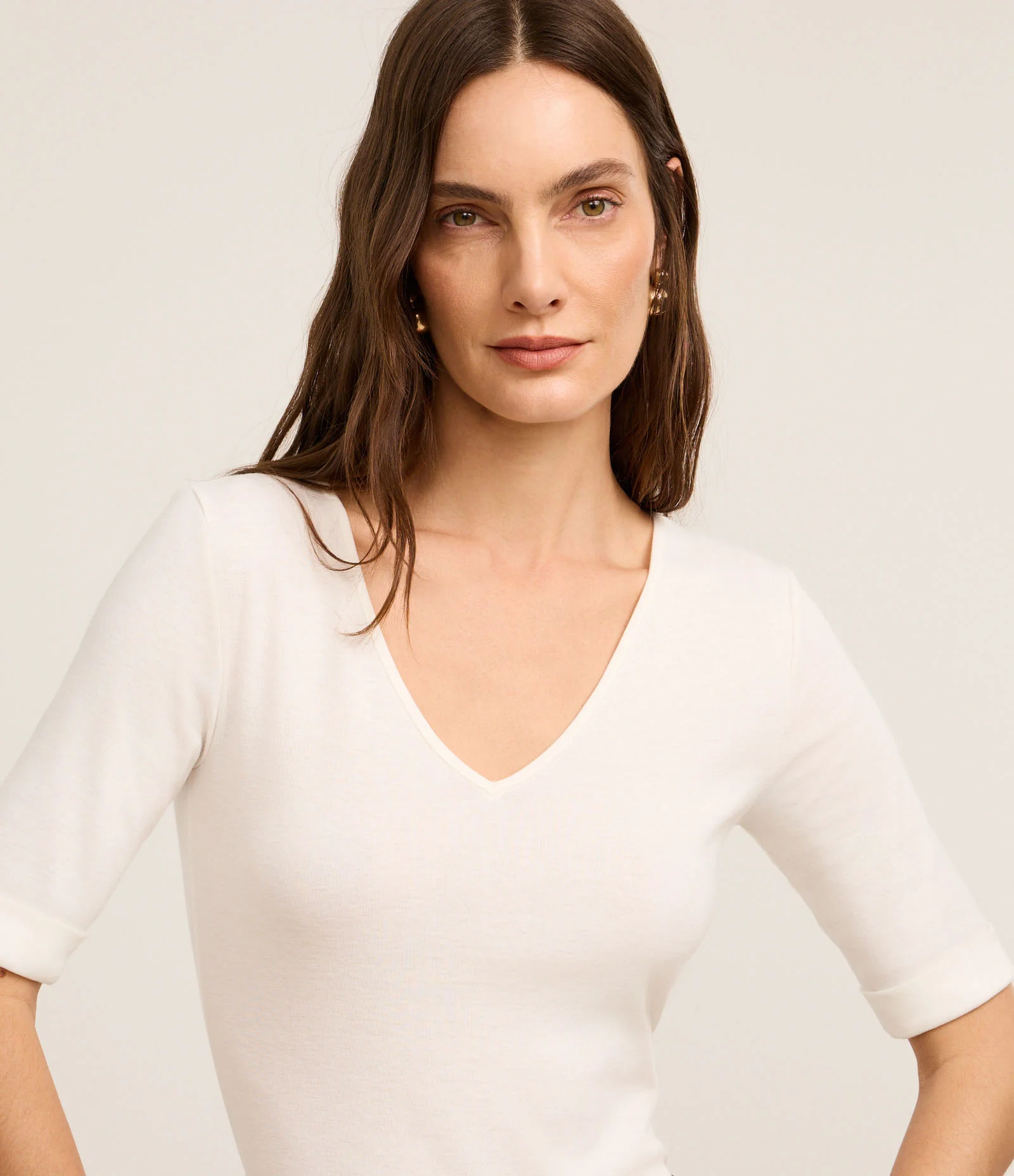 Blusa em Ribana com Decote V e Manga Dobrada Branco 4