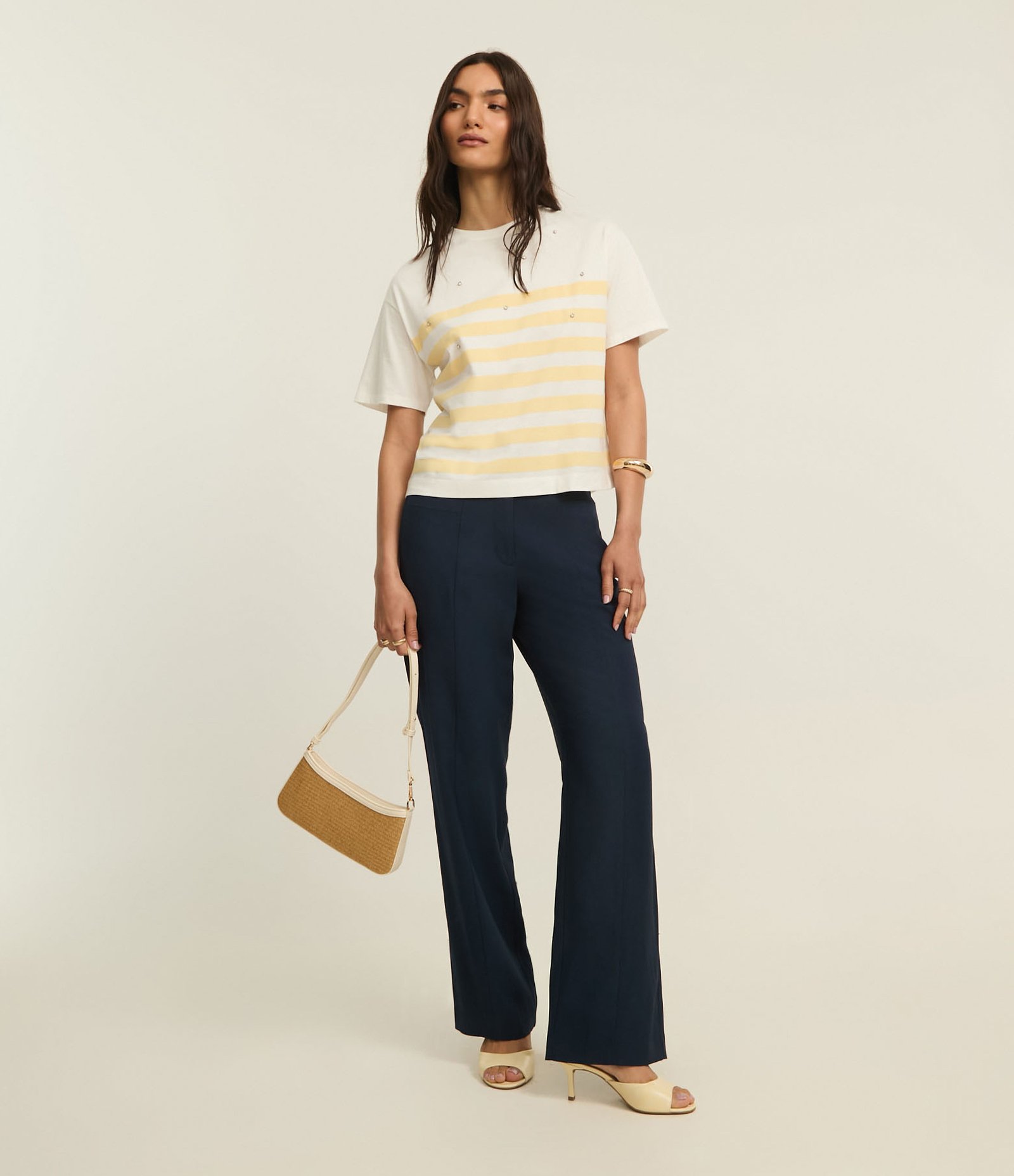 Camiseta Listrada em Algodão com Pedras de Strass Amarelo/Branco 2