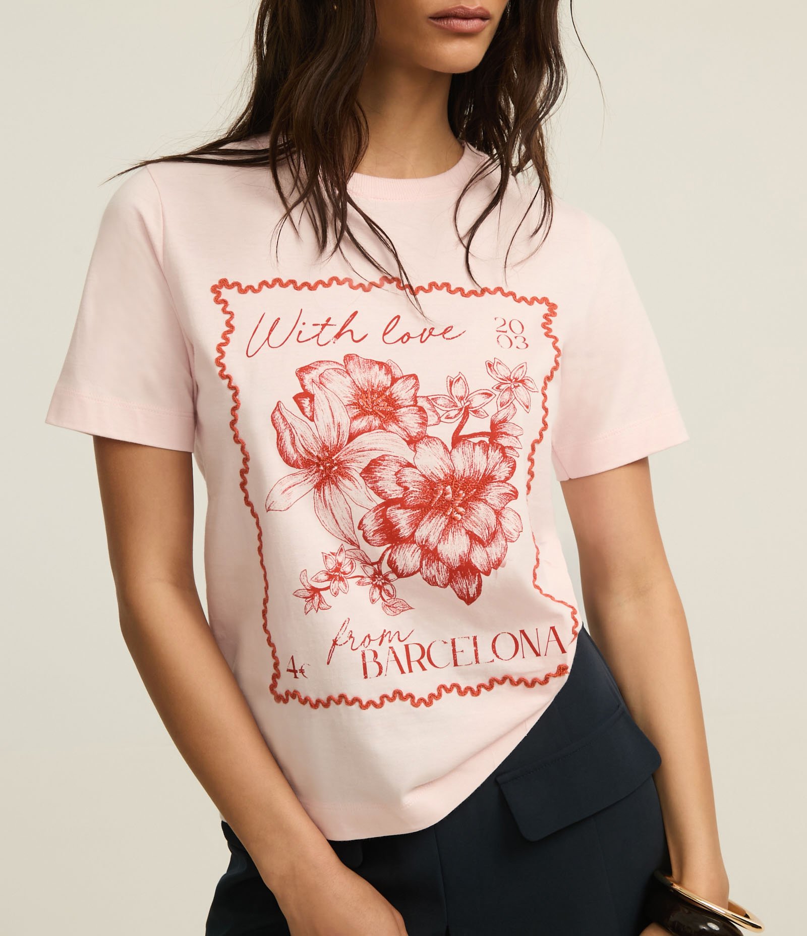 Camiseta T-shirt em Algodão com Moldura e Estampa Floral Barcelona Rosa 4