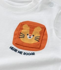 Camiseta Infantil com Bolsinho Estampado de Leão - Tam 0 a 18 Meses