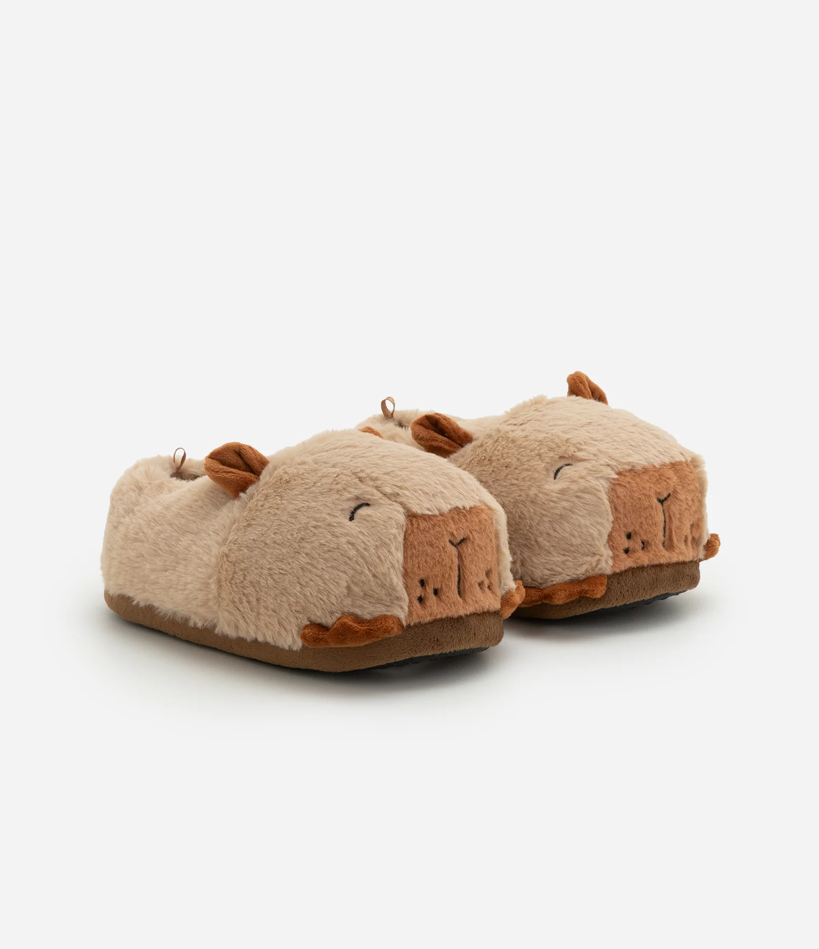 Pantufa Infantil em Fleece com Aplicação de Capivara – Tam 30 a 36 Marrom 2