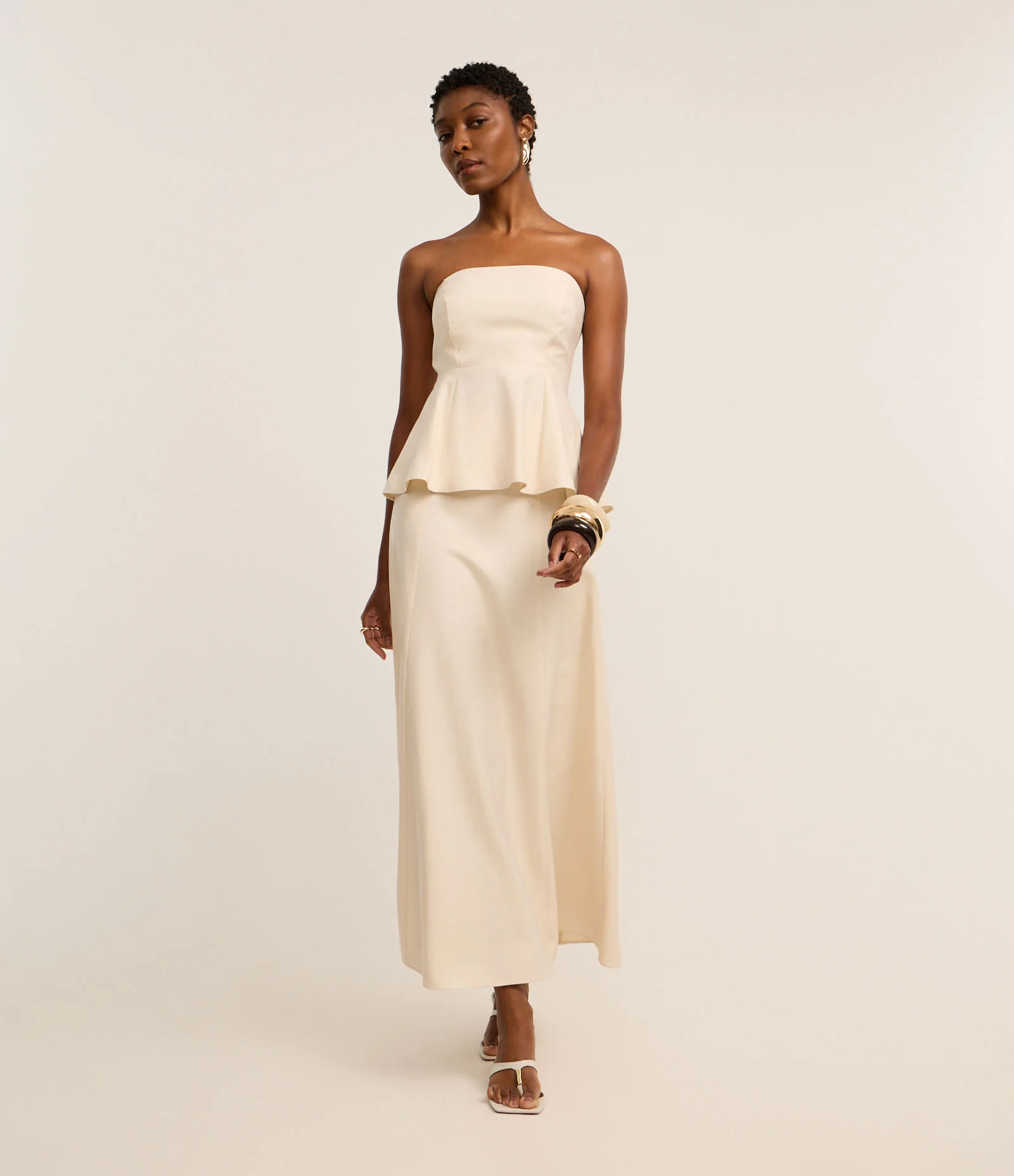 Saia Longa Evasê com Cós Largo Off White 1