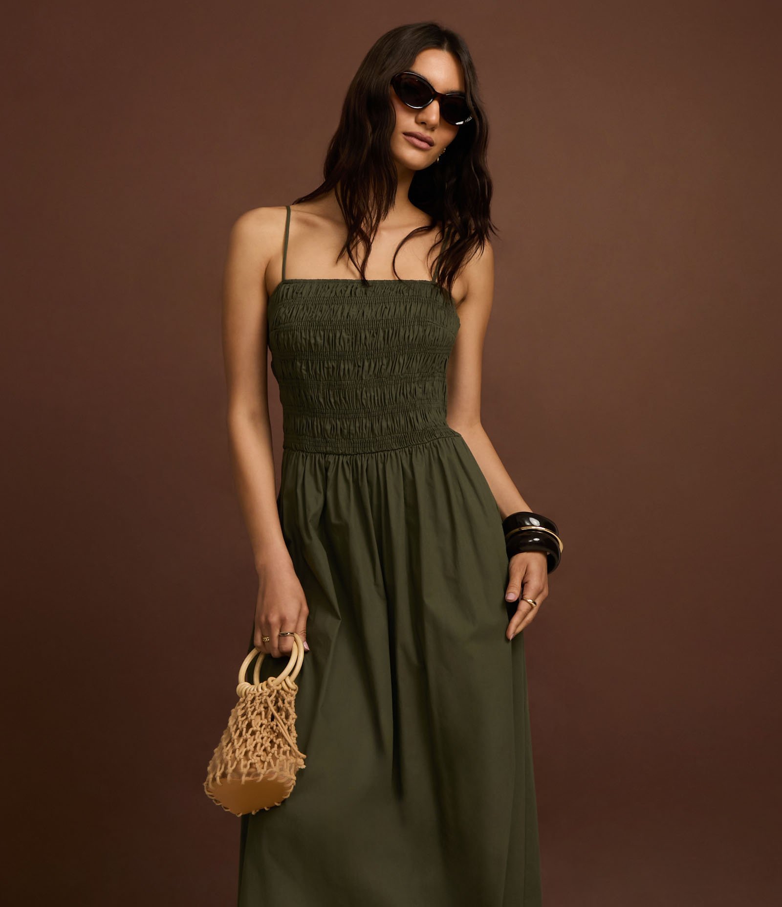 Vestido Evasê em Tricoline com Alça Fina e Lastex Verde 7