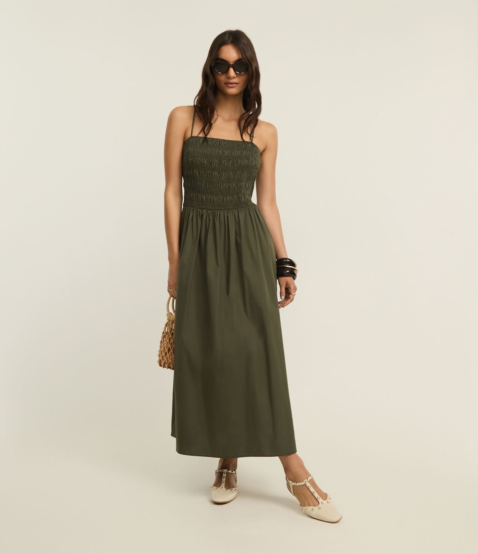 Vestido Evasê em Tricoline com Alça Fina e Lastex Verde 2