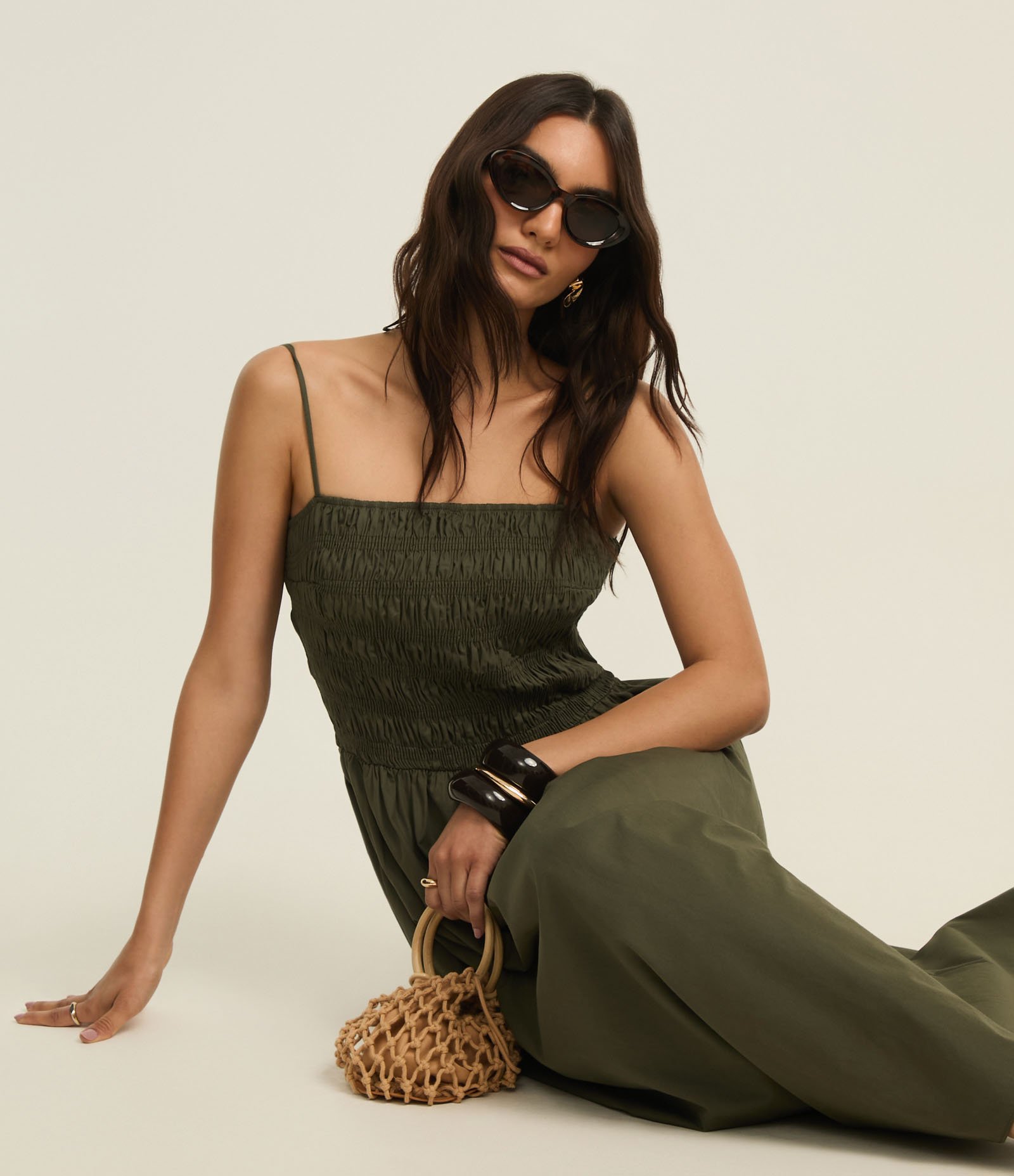 Vestido Evasê em Tricoline com Alça Fina e Lastex Verde 5