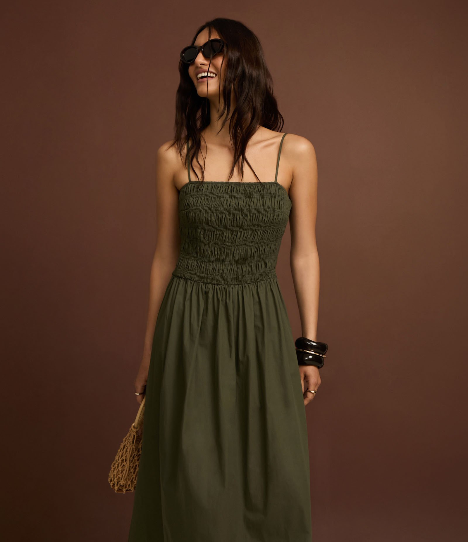 Vestido Evasê em Tricoline com Alça Fina e Lastex Verde 6