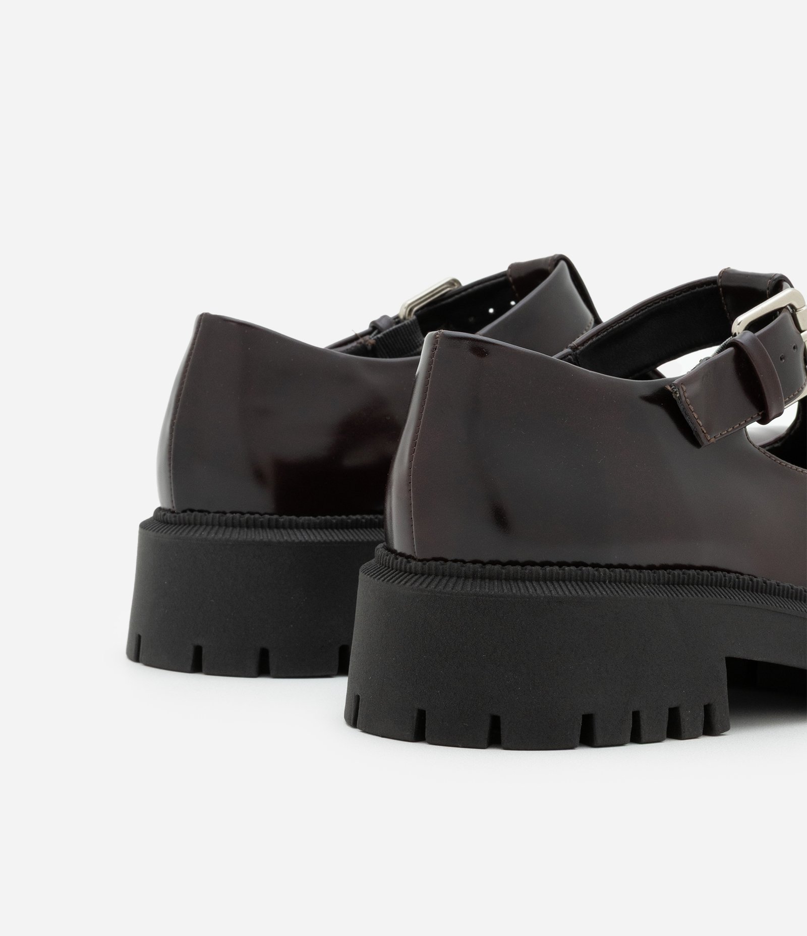 Sapato Mary Jane em Verniz com Sola Alta Vinho 6