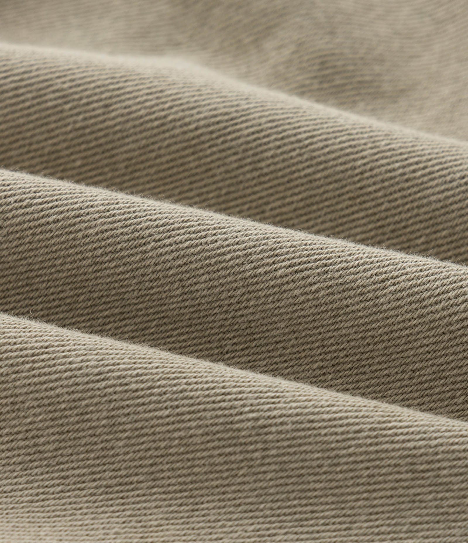 Bermuda Baggy Relaxed em Sarja Lavada com Bolso Carpinteiro Verde 7