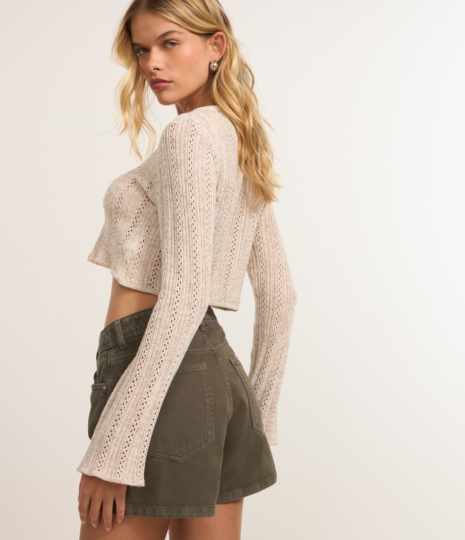 Short Saia Curto em Sarja com Passantes e Bolsos Verde Escuro 5