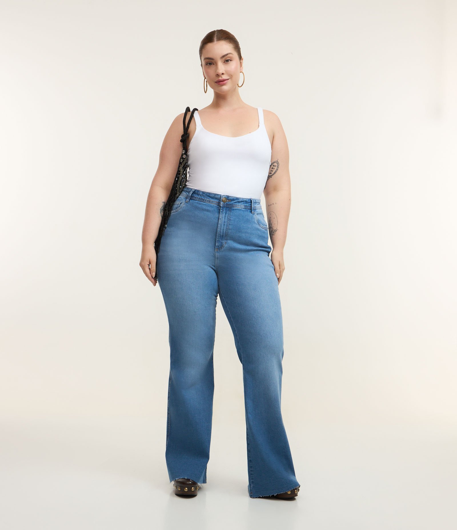 Camisete em Microfibra Texturizada com Alça Regulável Curve & Plus Size Branco 2