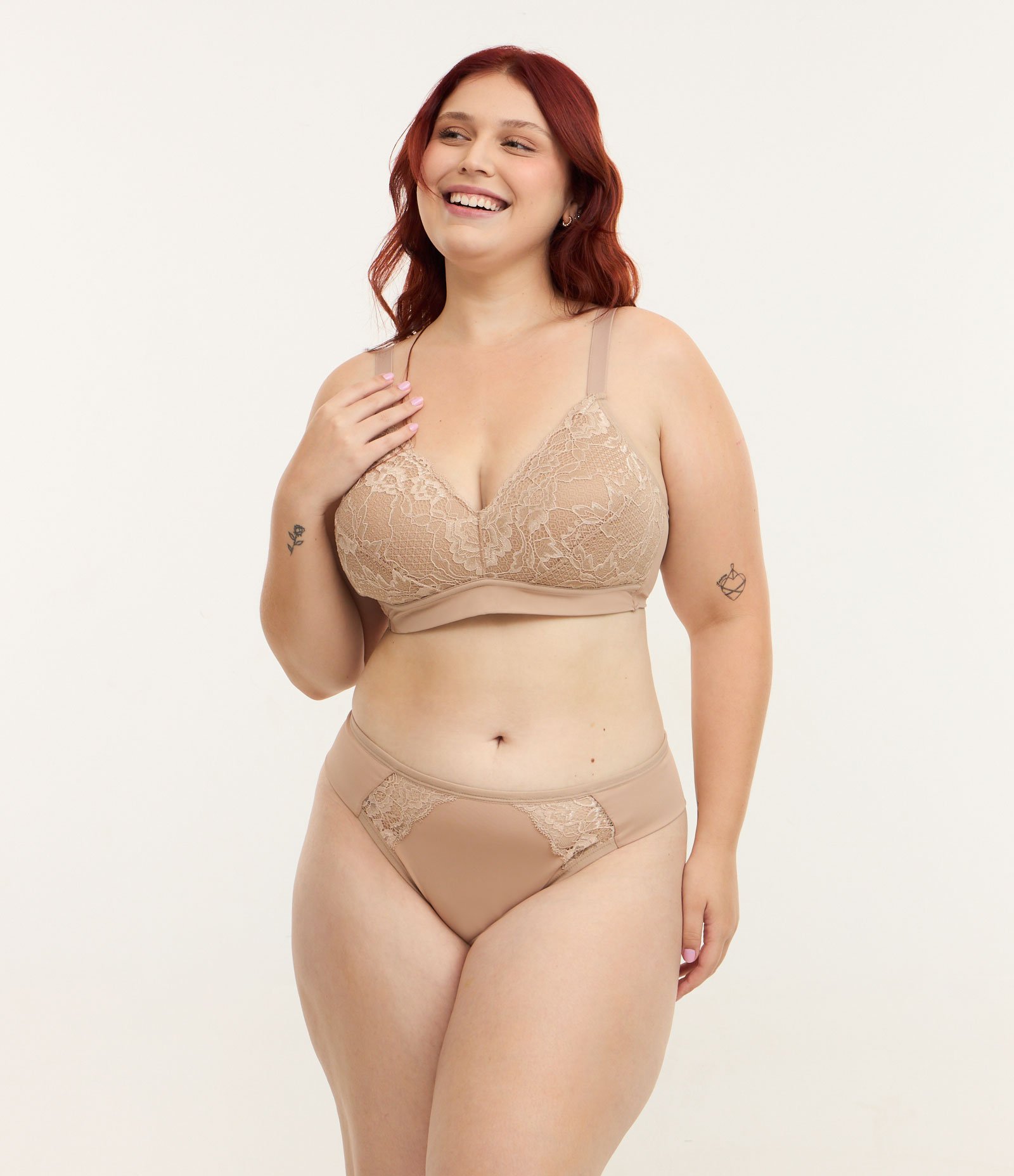 Calcinha Alta Fio Duplo em Poliamida com Renda Curve & Plus Size Bege 3