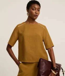 Blusa Alfaiatada em Crepe com Cava Raglan Contrastante