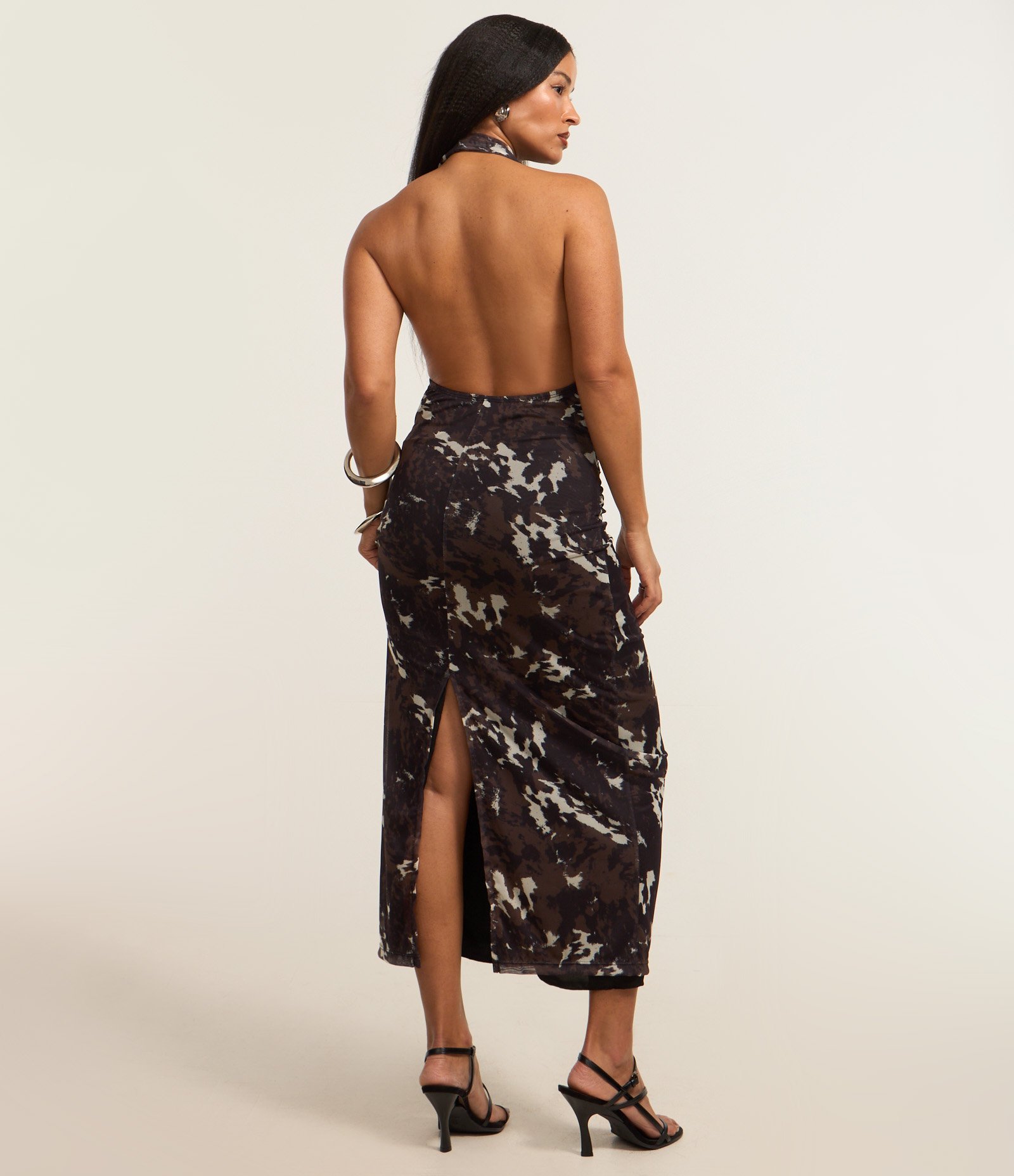 Vestido New Midi em Tule Animal Print e Decote Degagê Preto 4