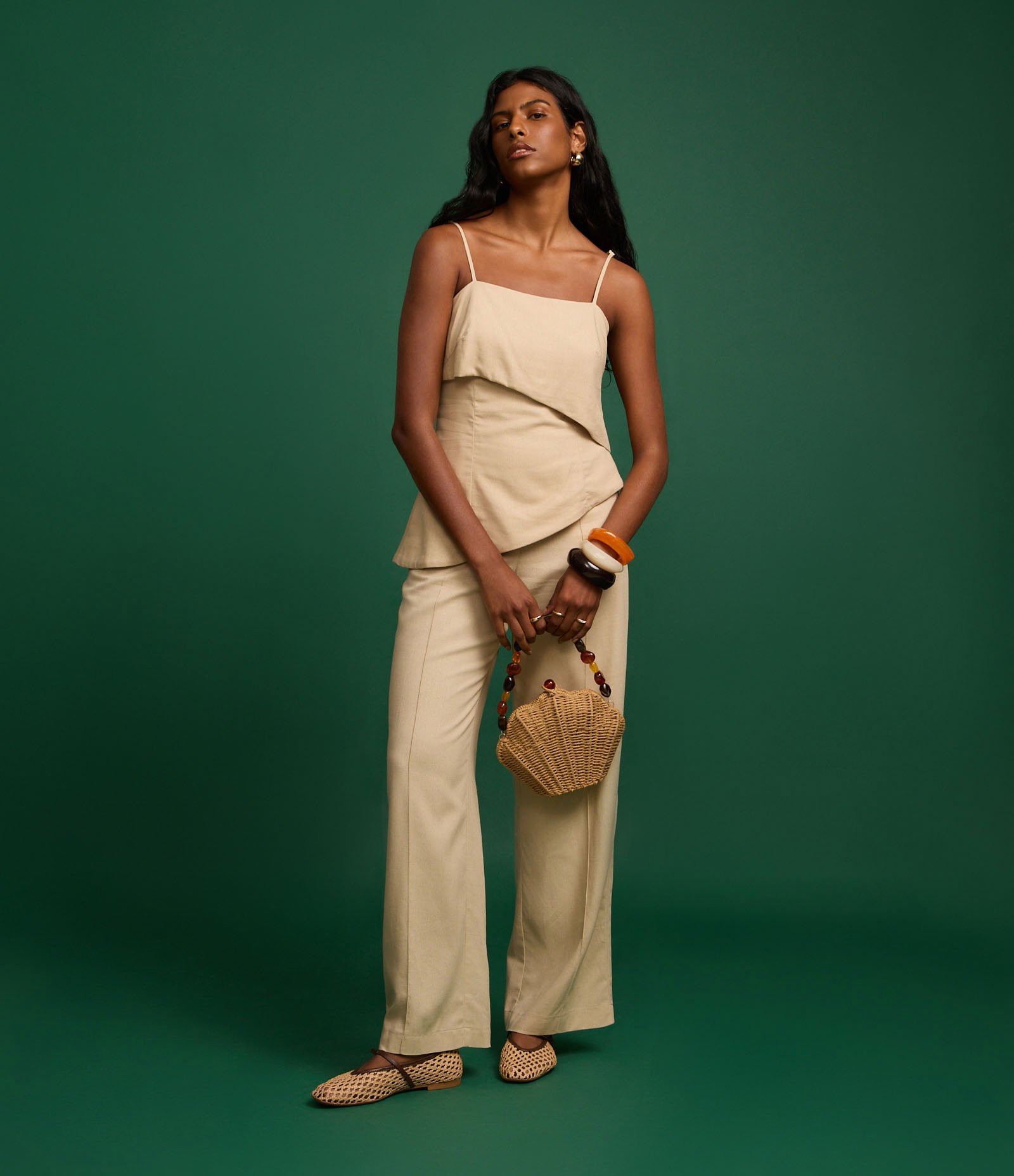 Blusa de Alça em Viscolinho com Decote Reto Virado Bege 5