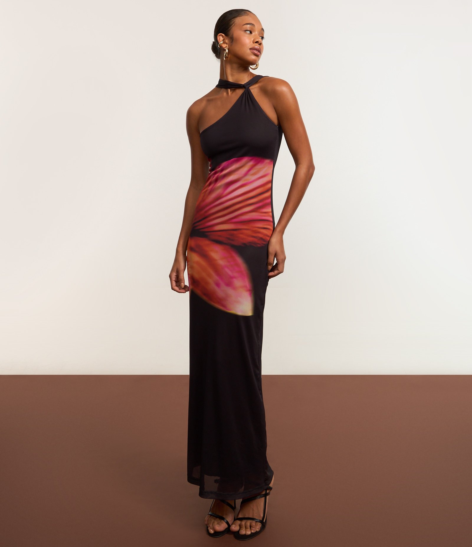 Vestido Ombro Só em Tule com Estampa de Orquídea Grande Preto 5