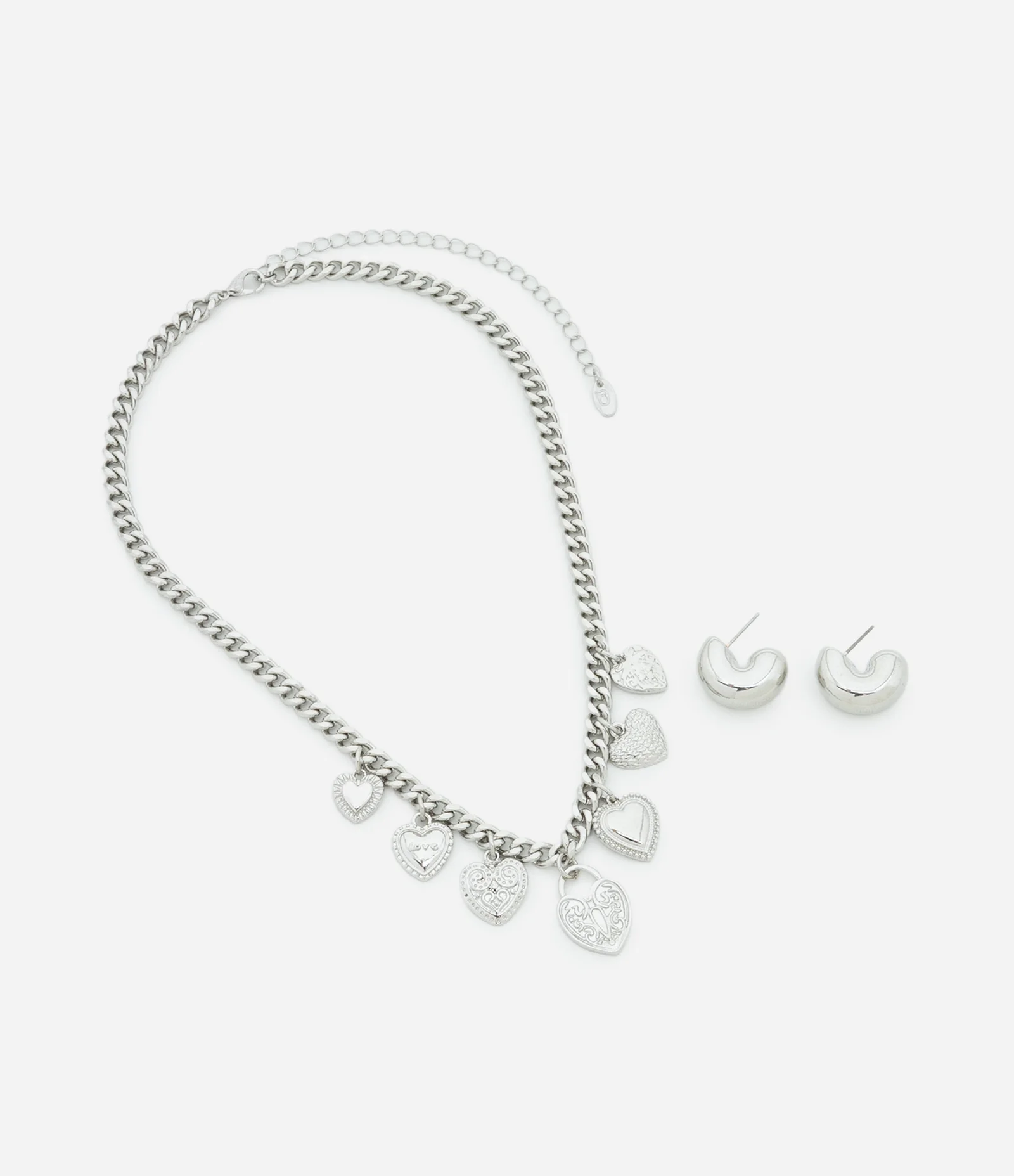 Conjunto de Colar Curto com Pingentes Corações e Brinco Argola Bold Prata 2