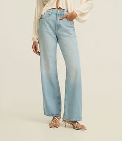 Calça Comfort Reta em Jeans com Cintura Alta