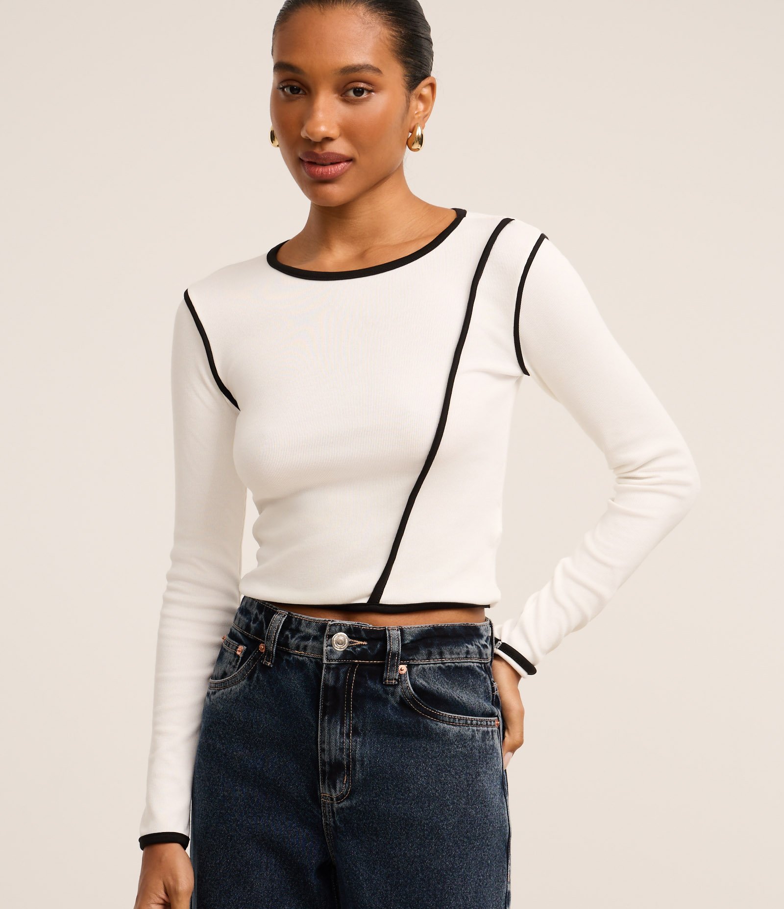 Blusa em Ribana com Vieses Contrastantes Branco 1