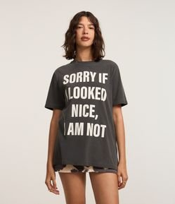 Camiseta Alongada em Algodão com Estampa em Lettering