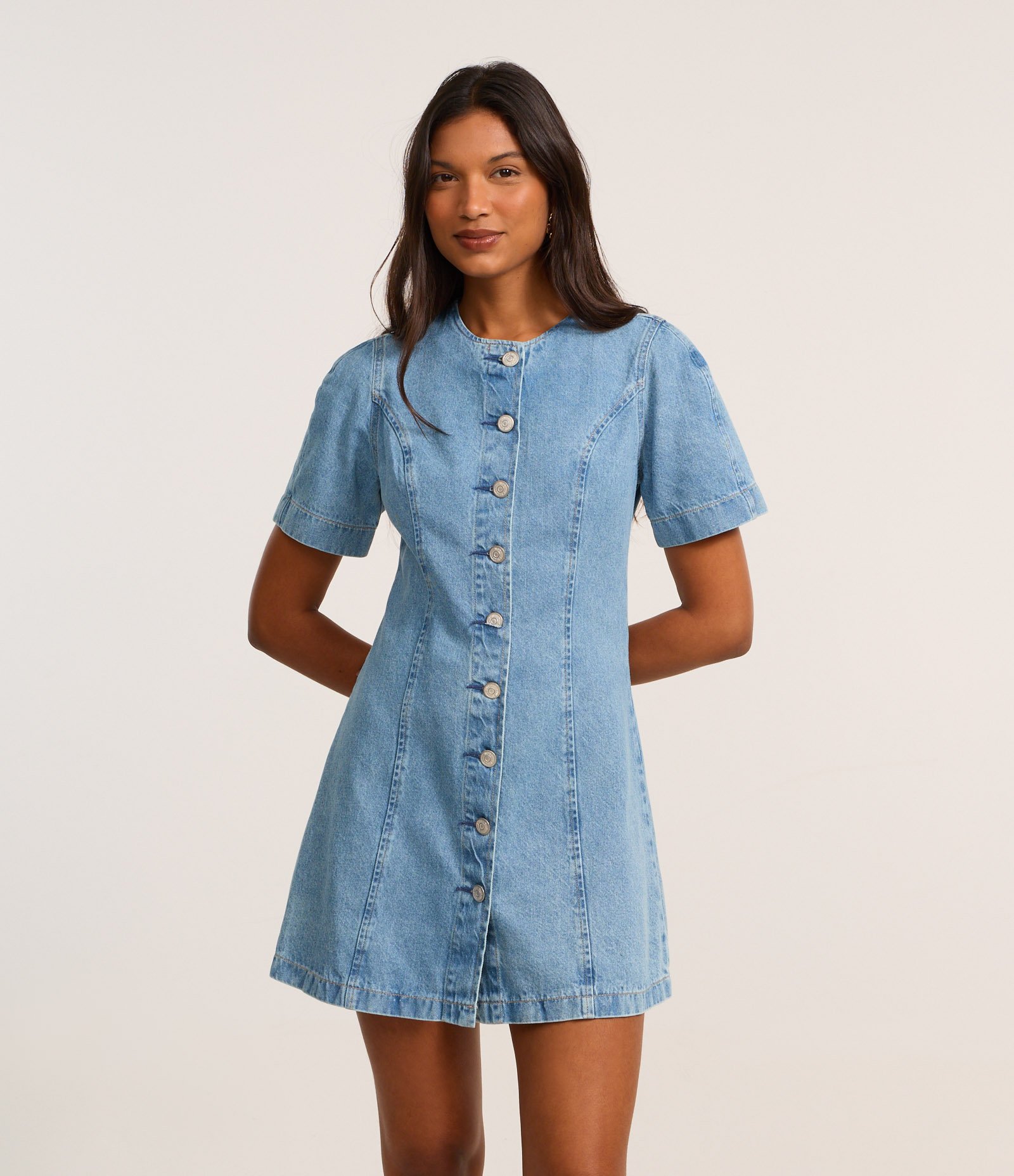 Vestido Curto em Jeans com Recorte Princesa Azul Médio 1