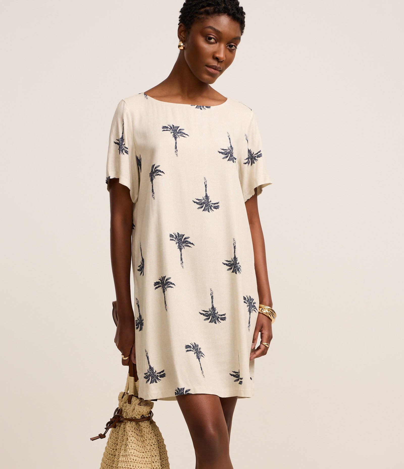 Vestido T-Shirt em Viscose com Efeito Linho e Estampa Coqueiros Off White 1