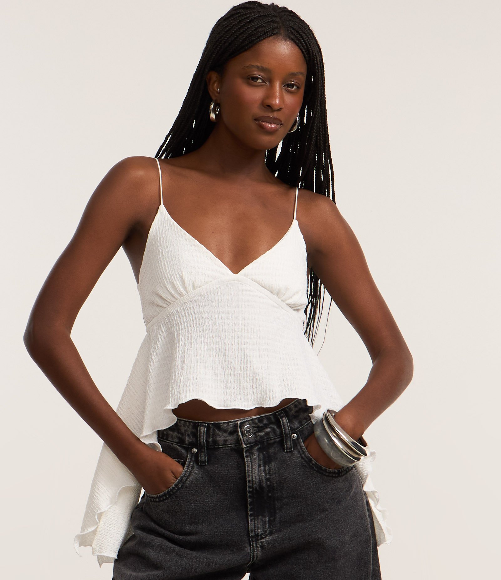 Blusa Curta Texturizada com Alças Finas e Pontas Branco 1