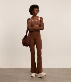 Calça Flare Esportiva em Rivana