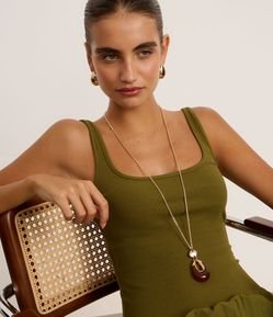 Conjunto de Colar e Brinco com Detalhe em Resina