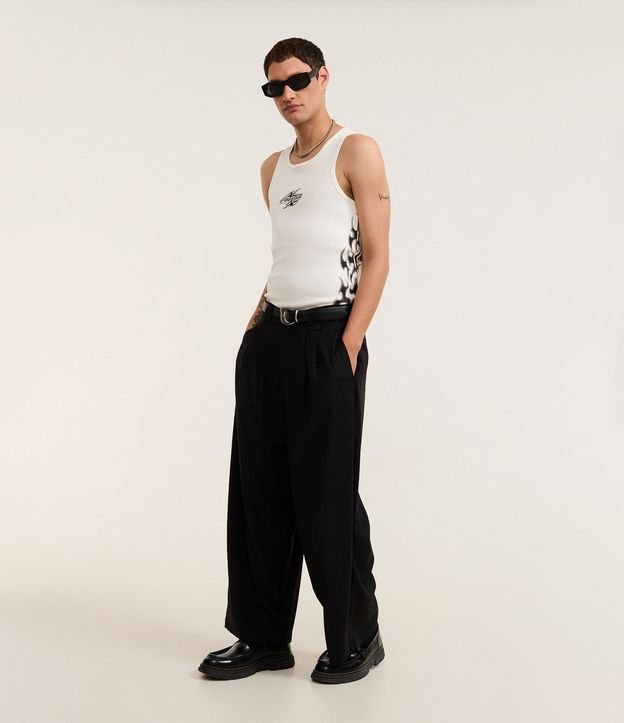 Cor: Preto | Tamanho: 44