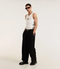 Calça de Alfaiataria Liso com Bolsos