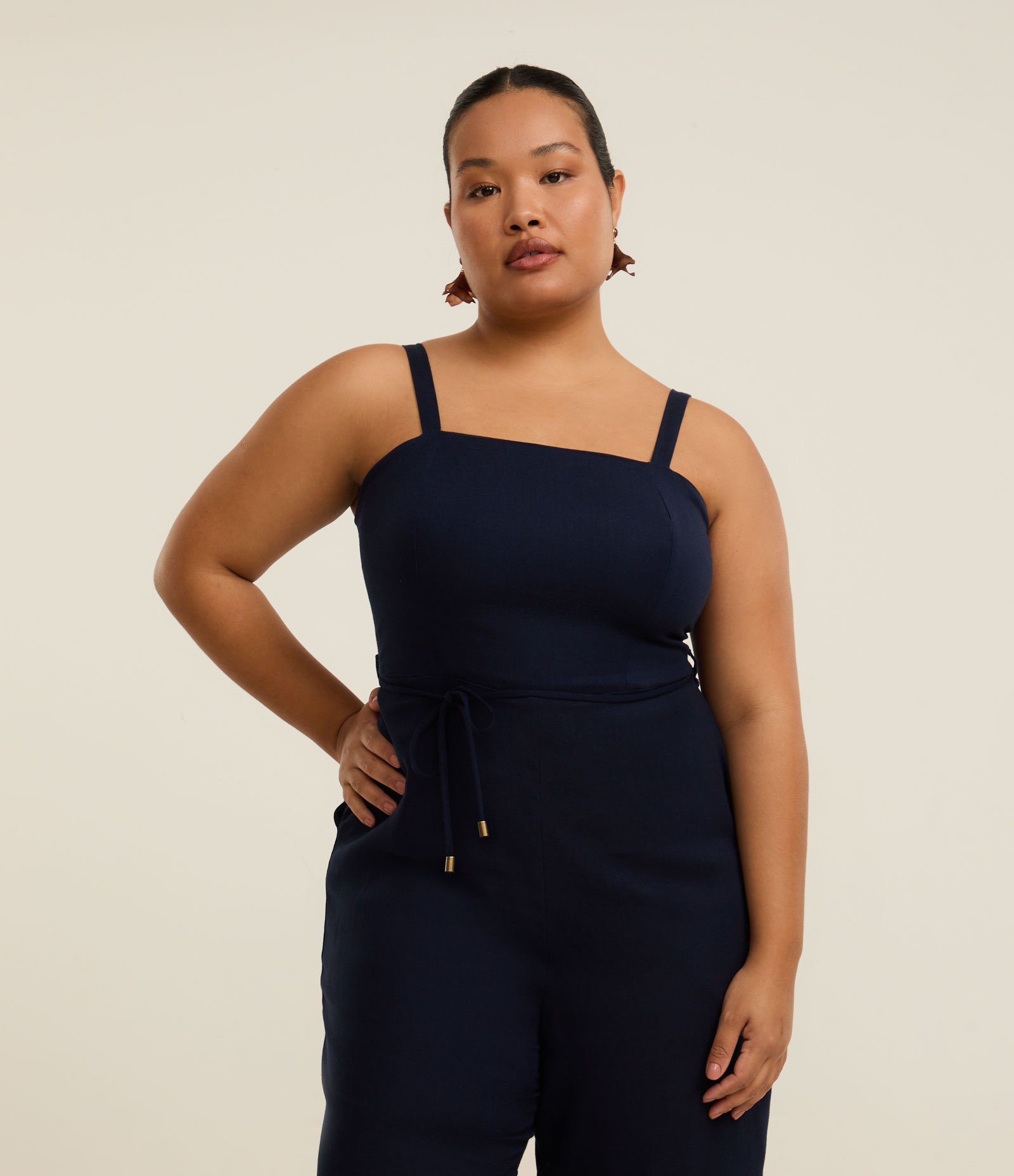 Macacão Pantacourt com Cinto Curve & Plus Size 2