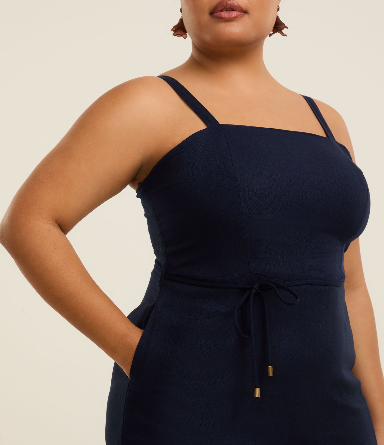 Macacão Pantacourt com Cinto Curve & Plus Size 3