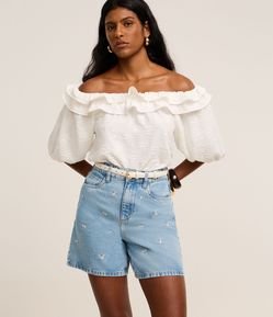 Short Cintura Alta em Jeans com Bordado Floral