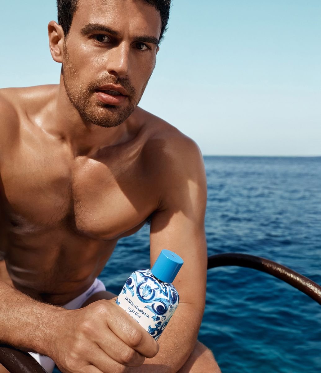 Perfume Dolce Gabbana Light Blue Capri In Love Eau de Parfum