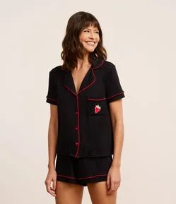 Pijama Short Doll Americano com Bordado de Moranguinho