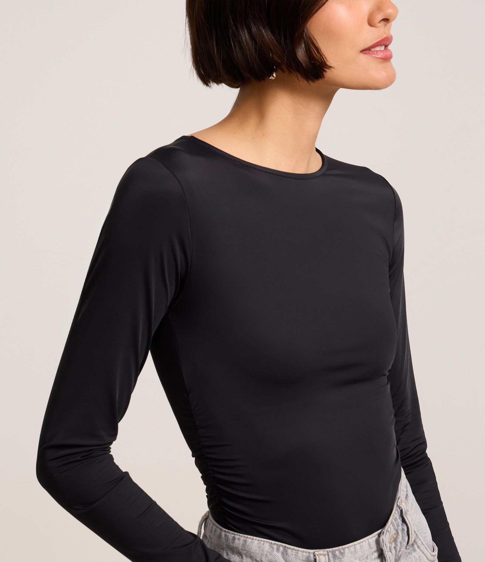 Body em Poliamida com Franzido Lateral Preto 3